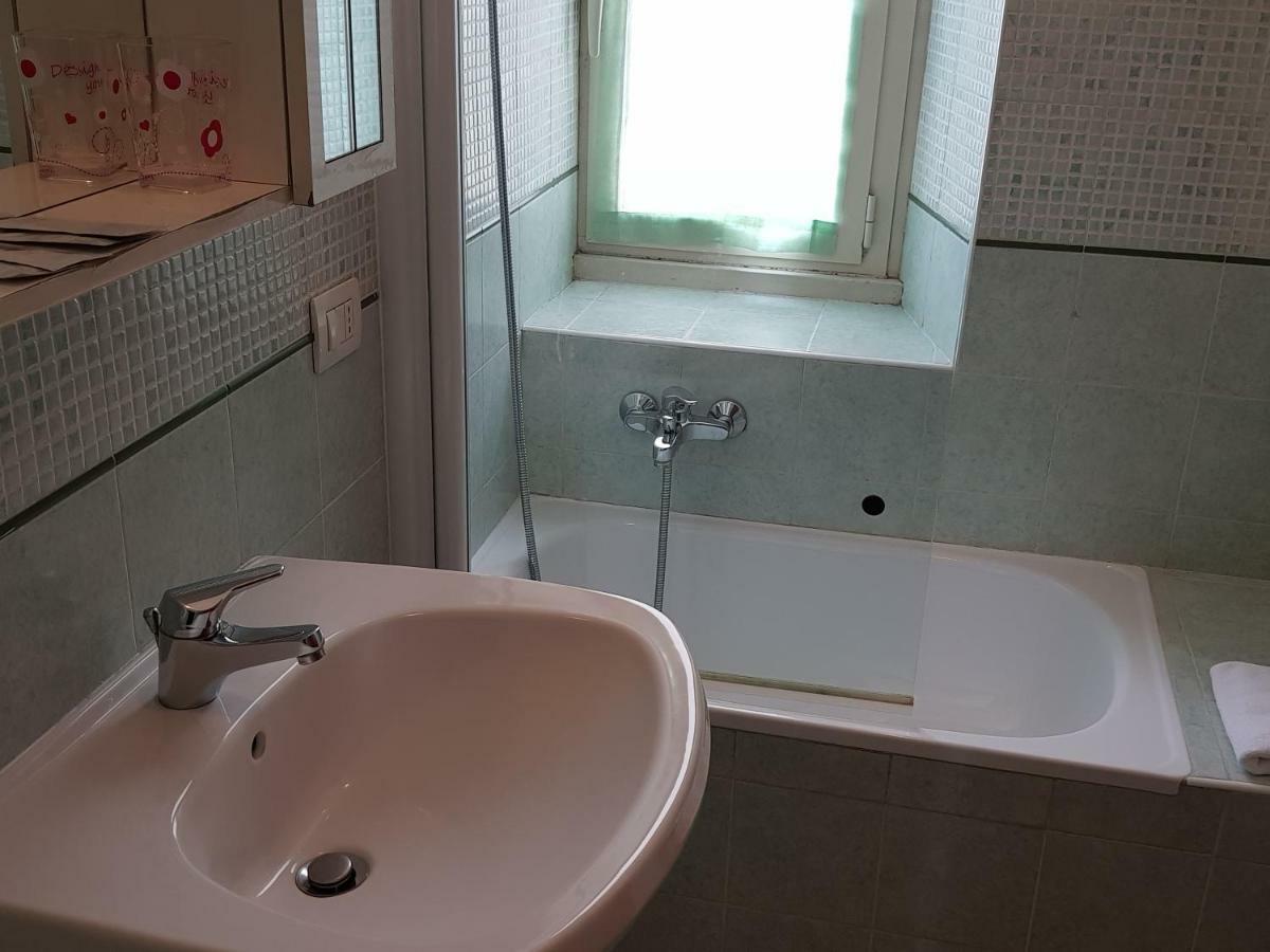 Alenic Bed & Breakfast Rome Exterior photo
